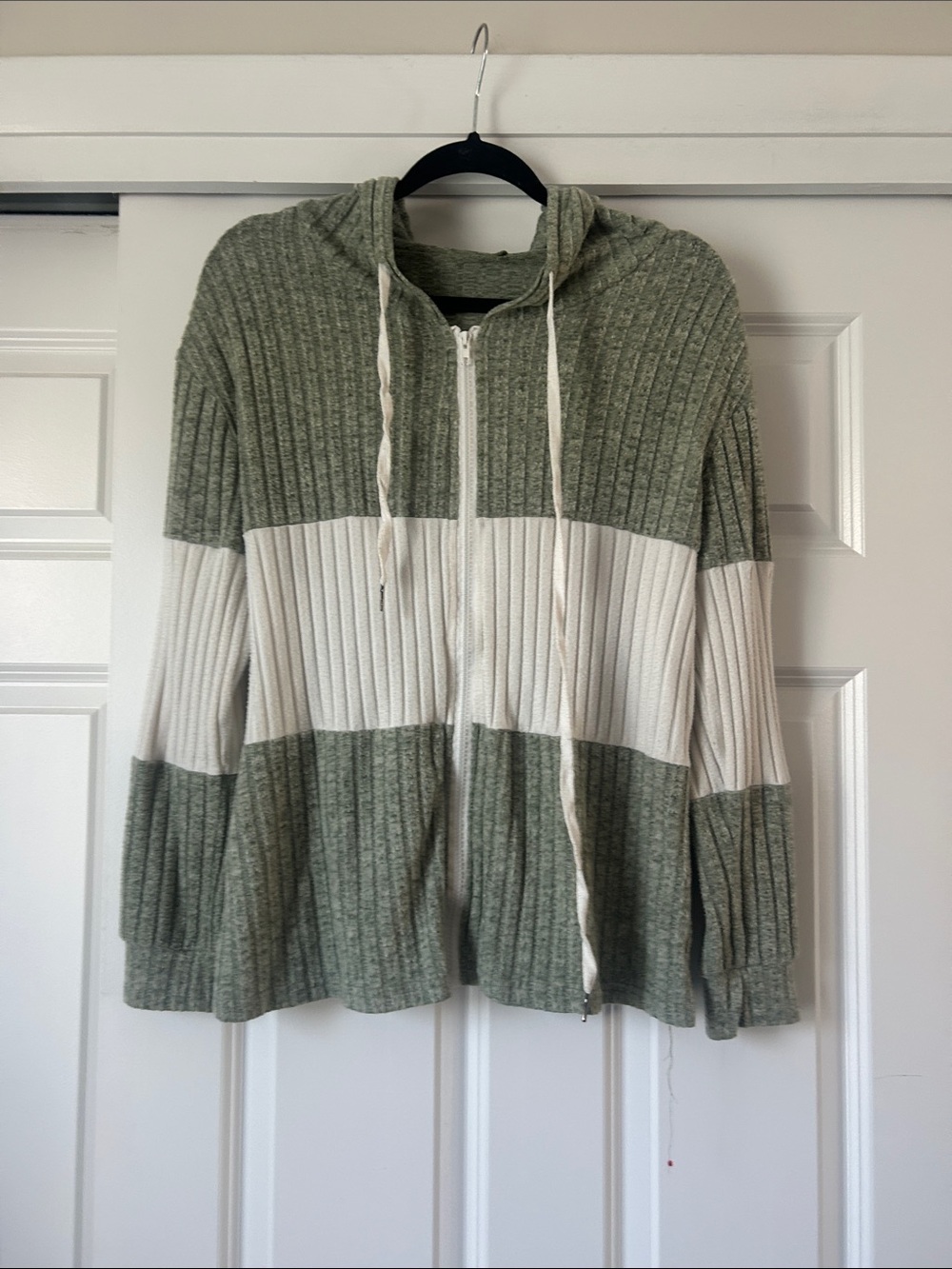 Ribbed Hooded Zip Cardigan in Sage Green & White